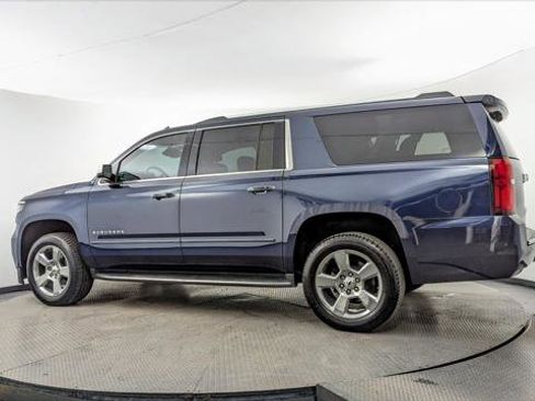 Used 2018 Chevrolet Suburban Premier image 6