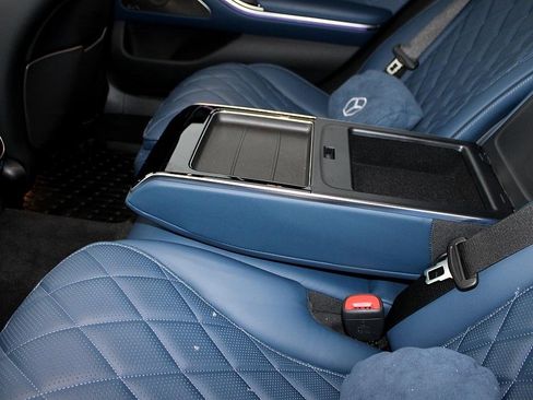 Used 2025 Mercedes-Benz S 580 4MATIC Sedan image 38