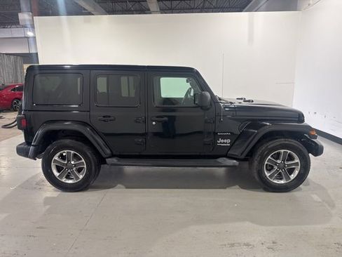 Used 2019 Jeep Wrangler Unlimited Sahara w/ Uconnect 4C Nav & Sound Group AWD/4WD image 7