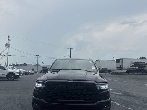 Used 2025 RAM 1500 Big Horn AWD/4WD image 2
