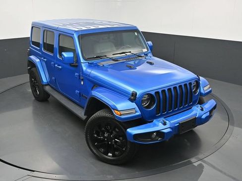 Used 2021 Jeep Wrangler Unlimited Sahara AWD/4WD image 34
