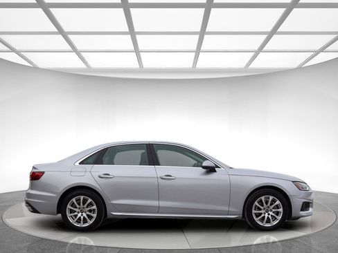 Used 2021 Audi A4 2.0T Premium w/ Convenience Package image 4