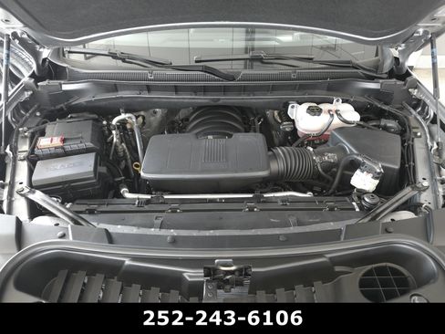 Used 2026 Chevrolet Suburban Z71 w/ Comfort Package AWD/4WD image 52