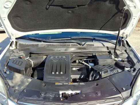 Used 2016 Chevrolet Equinox LTZ w/ Enhanced Convenience Package image 28