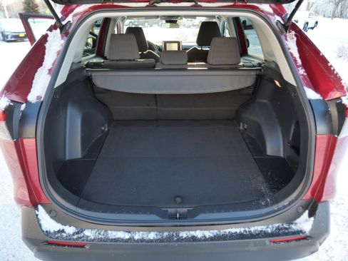 Certified 2020 Toyota RAV4 LE image 19