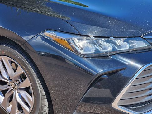 Used 2021 Toyota Avalon XLE w/ Carpet Mat Package (TMS) FWD image 28