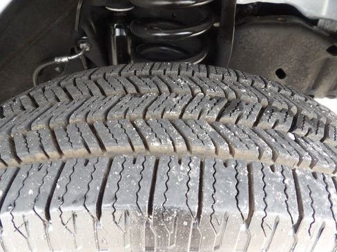 Used 2021 Ford E-350 and Econoline 350 Super Duty RWD image 45