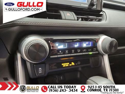 Used 2021 Toyota RAV4 LE image 26