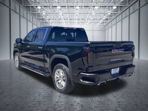 Used 2022 GMC Sierra 1500 Denali AWD/4WD image 7