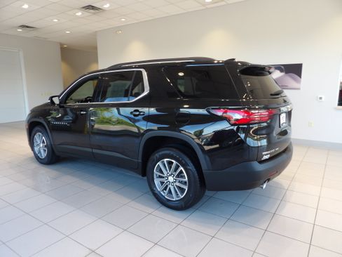 Used 2022 Chevrolet Traverse LT AWD/4WD image 6