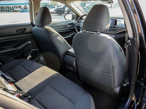 Used 2025 Nissan Altima 2.5 SV AWD/4WD image 41