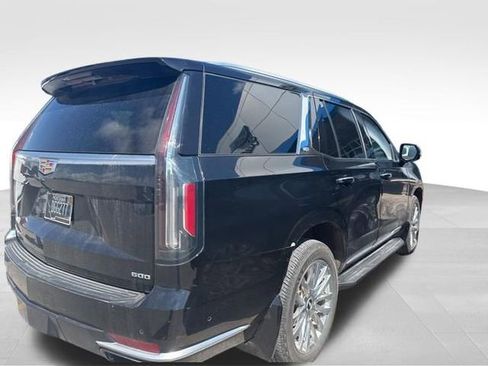 Used 2021 Cadillac Escalade Premium Luxury AWD/4WD image 17