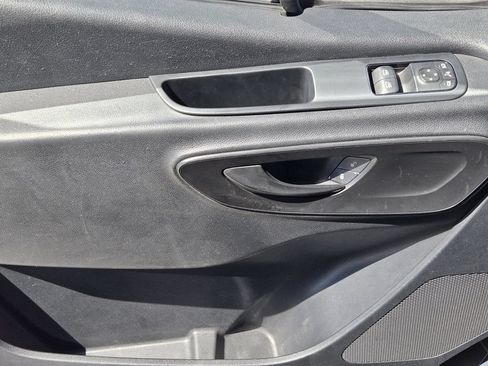 Used 2019 Mercedes-Benz Sprinter 170 image 23