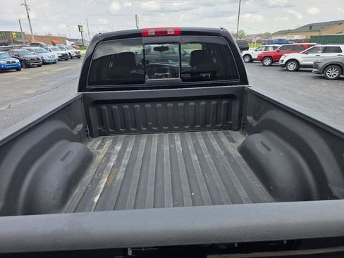 Used 2005 Dodge Ram 2500 Truck SLT image 15