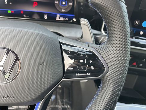 New 2026 Volkswagen Golf 2.0T image 21