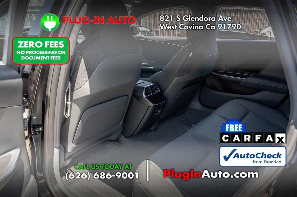 Used 2024 Lucid Air Pure RWD image 8
