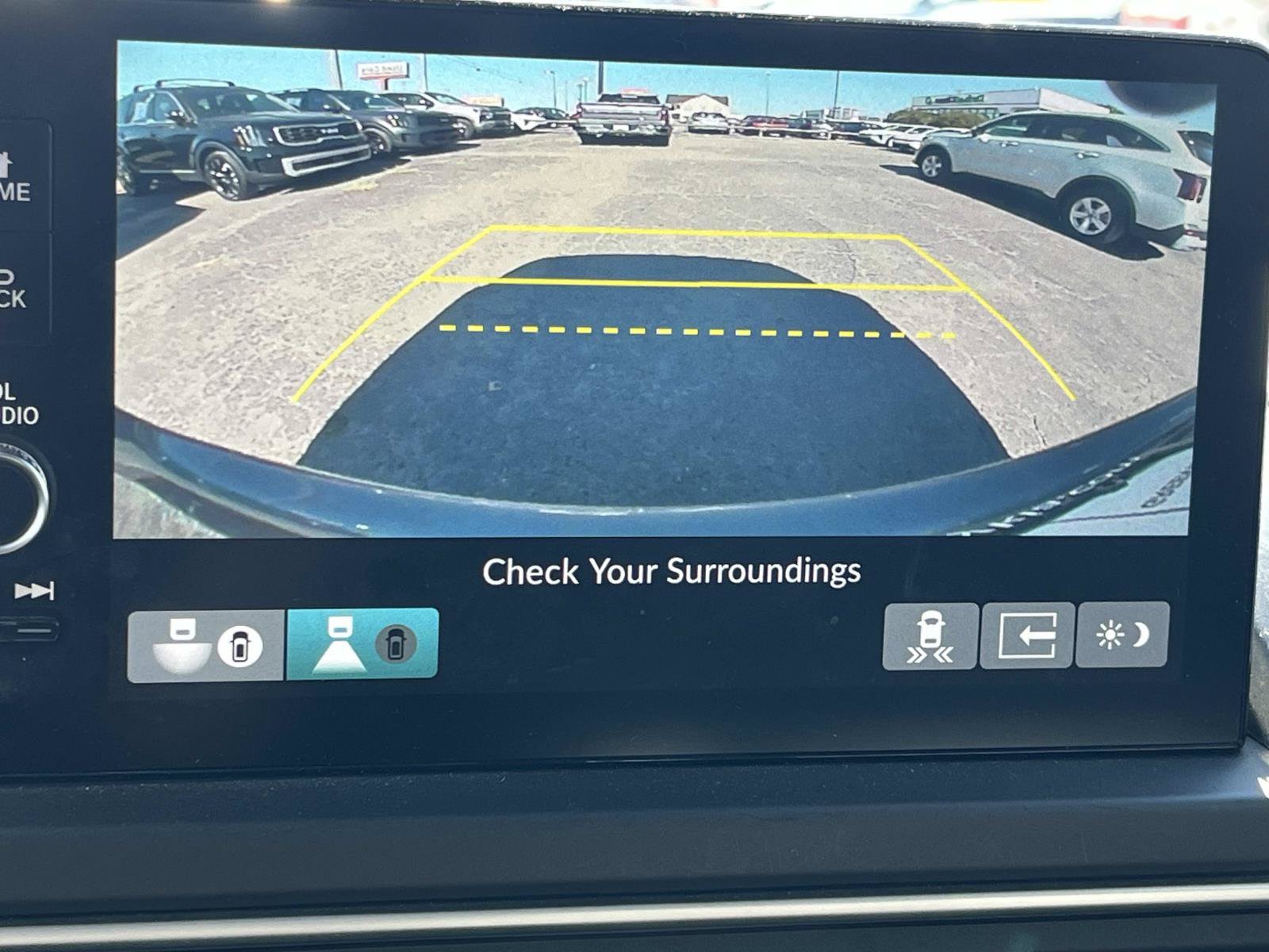 Used 2023 Honda Pilot Elite image 47