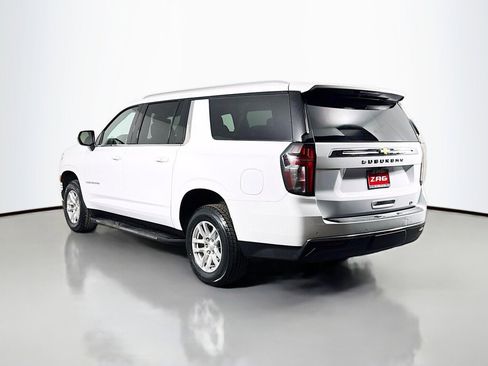 Used 2024 Chevrolet Suburban LT AWD/4WD image 3