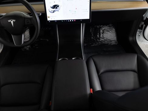 Used 2020 Tesla Model 3 Standard Range Plus RWD image 36