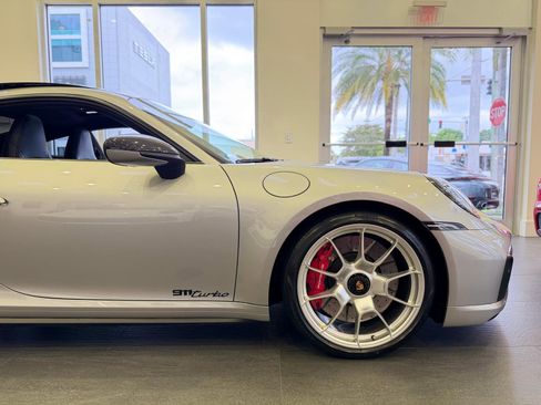 Used 2022 Porsche 911 Turbo image 26