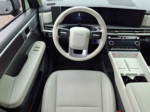 Used 2026 Hyundai Santa Fe SEL FWD image 12