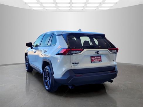 Used 2023 Toyota RAV4 LE image 7