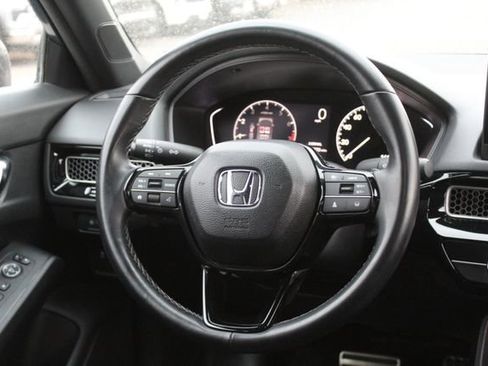 Used 2025 Honda Civic Sport image 18