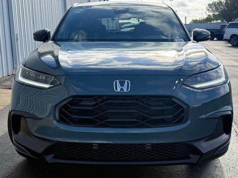 Used 2025 Honda HR-V Sport image 17