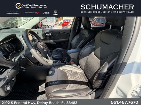 Certified 2022 Jeep Cherokee Latitude AWD/4WD image 11