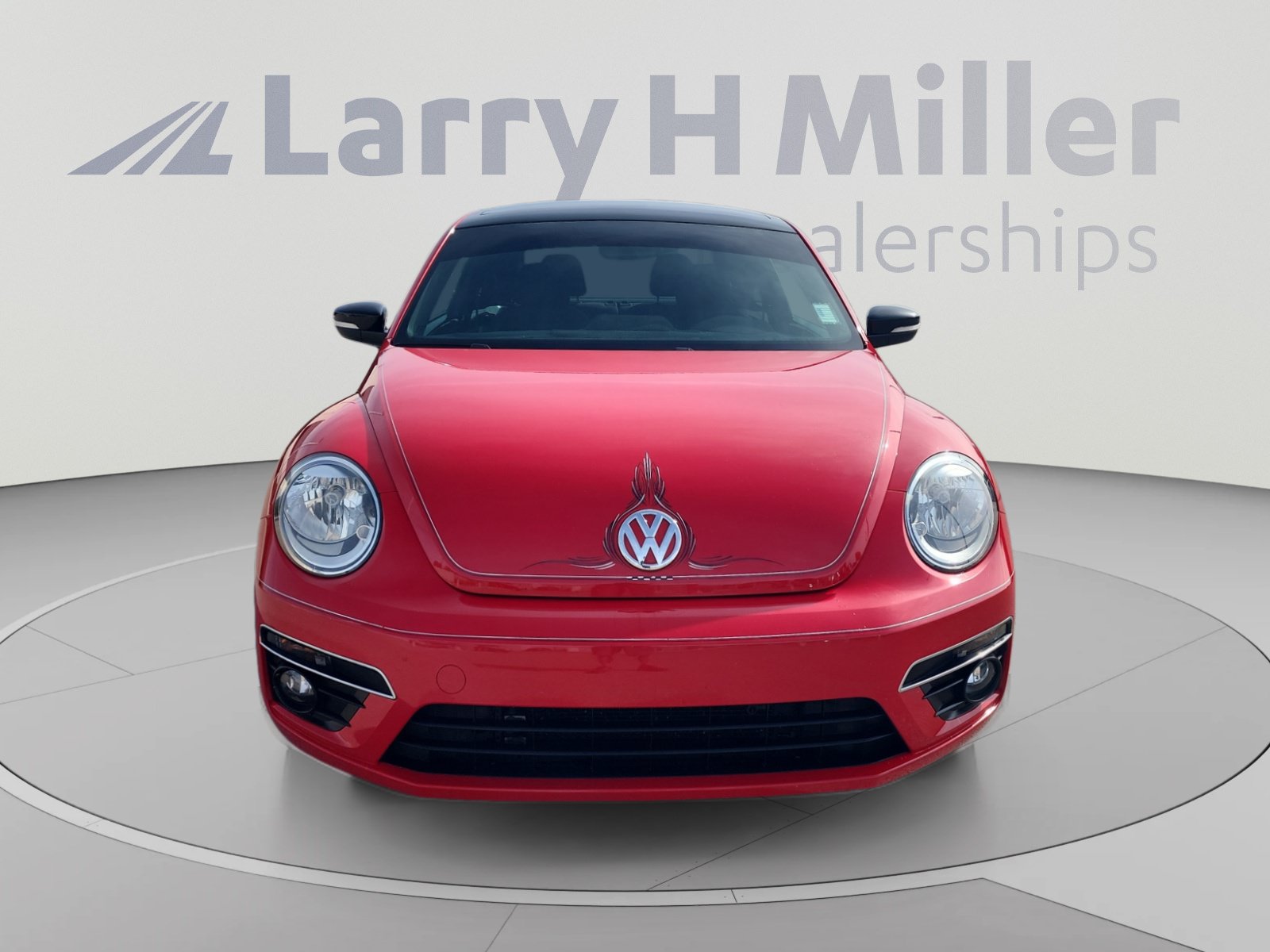 Used 2014 Volkswagen Beetle R-Line FWD image 8