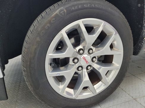 Used 2018 GMC Sierra 1500 SLT w/ SLT Premium Package image 31