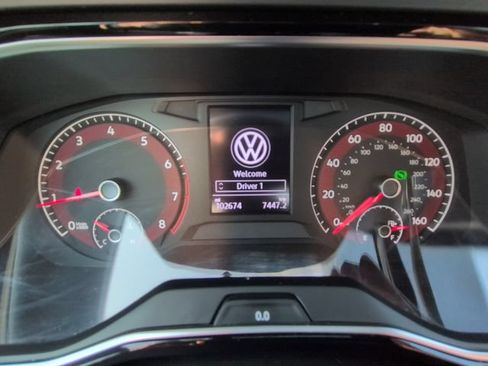 Used 2019 Volkswagen Jetta R-Line FWD image 19
