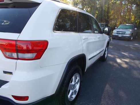 Used 2011 Jeep Grand Cherokee Laredo image 14