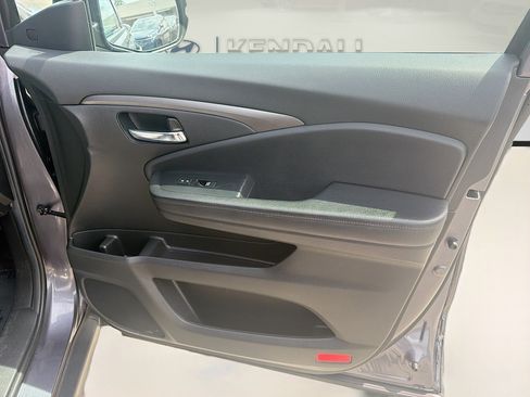 Used 2021 Honda Passport EX-L image 32