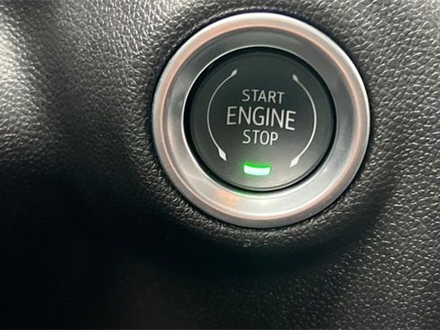 Used 2025 Chevrolet Silverado 2500 Custom w/ Custom Value Package image 28