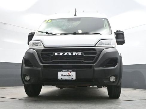 Used 2024 RAM ProMaster 2500 w/ Convenience Group FWD image 31