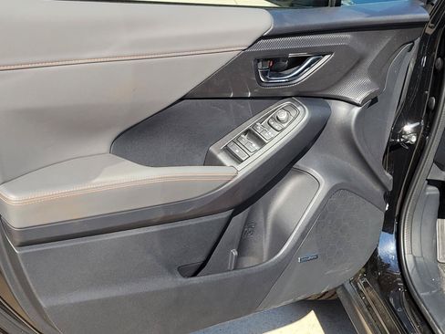 New 2026 Subaru Crosstrek 2.5i Limited w/ Crosstrek Mirror Package AWD/4WD image 4