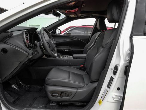 Used 2025 Lexus RX 350 Premium FWD image 4