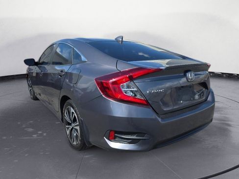 Used 2016 Honda Civic EX-T image 4