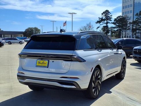 New 2025 Lincoln Nautilus Black Label w/ Jet Appearance Package image 2