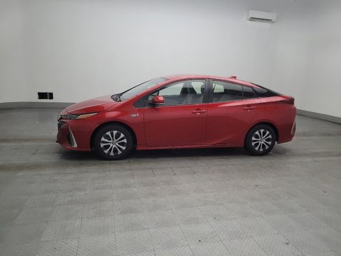 Used 2021 Toyota Prius Prime LE FWD image 2