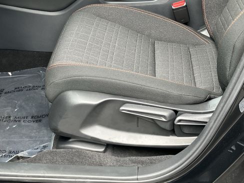 Used 2025 Honda HR-V Sport image 17