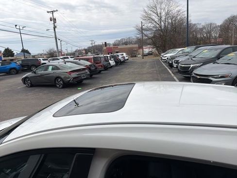 Used 2024 MAZDA MAZDA3 s image 7