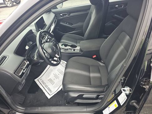 Used 2025 Honda Civic Sport image 5