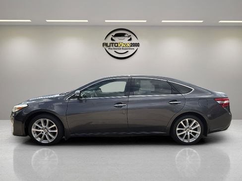 Used 2013 Toyota Avalon image 5