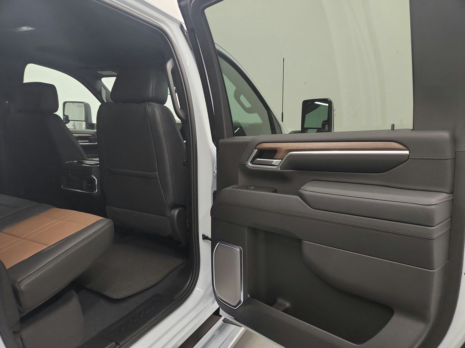 New 2026 Chevrolet Silverado 2500 High Country w/ Technology Package AWD/4WD image 48