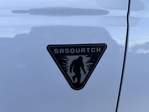 New 2025 Ford Bronco 2-Door w/ Sasquatch Package image 12