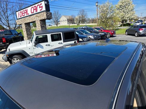 Used 2011 BMW X3 xDrive28i image 9