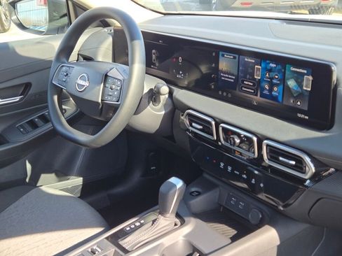 New 2026 Nissan Sentra SV w/ Floor Mat Package FWD image 8