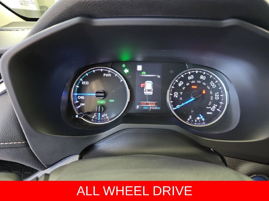 Used 2022 Toyota RAV4 XLE Premium AWD/4WD image 19